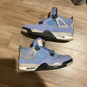 Jordan 4 retro university blues